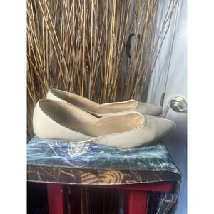 Neutral Patent Ballet Flats Polished Preppy Style Size 10 | Call It Spring